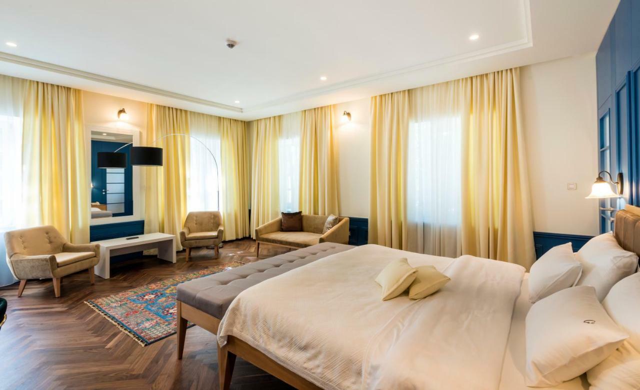Hotel Gradska เซทินเจ ภายนอก รูปภาพ