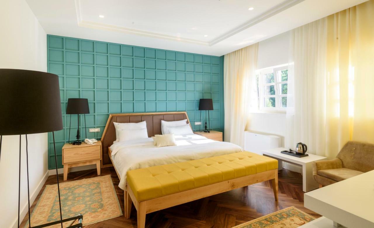 Hotel Gradska เซทินเจ ภายนอก รูปภาพ
