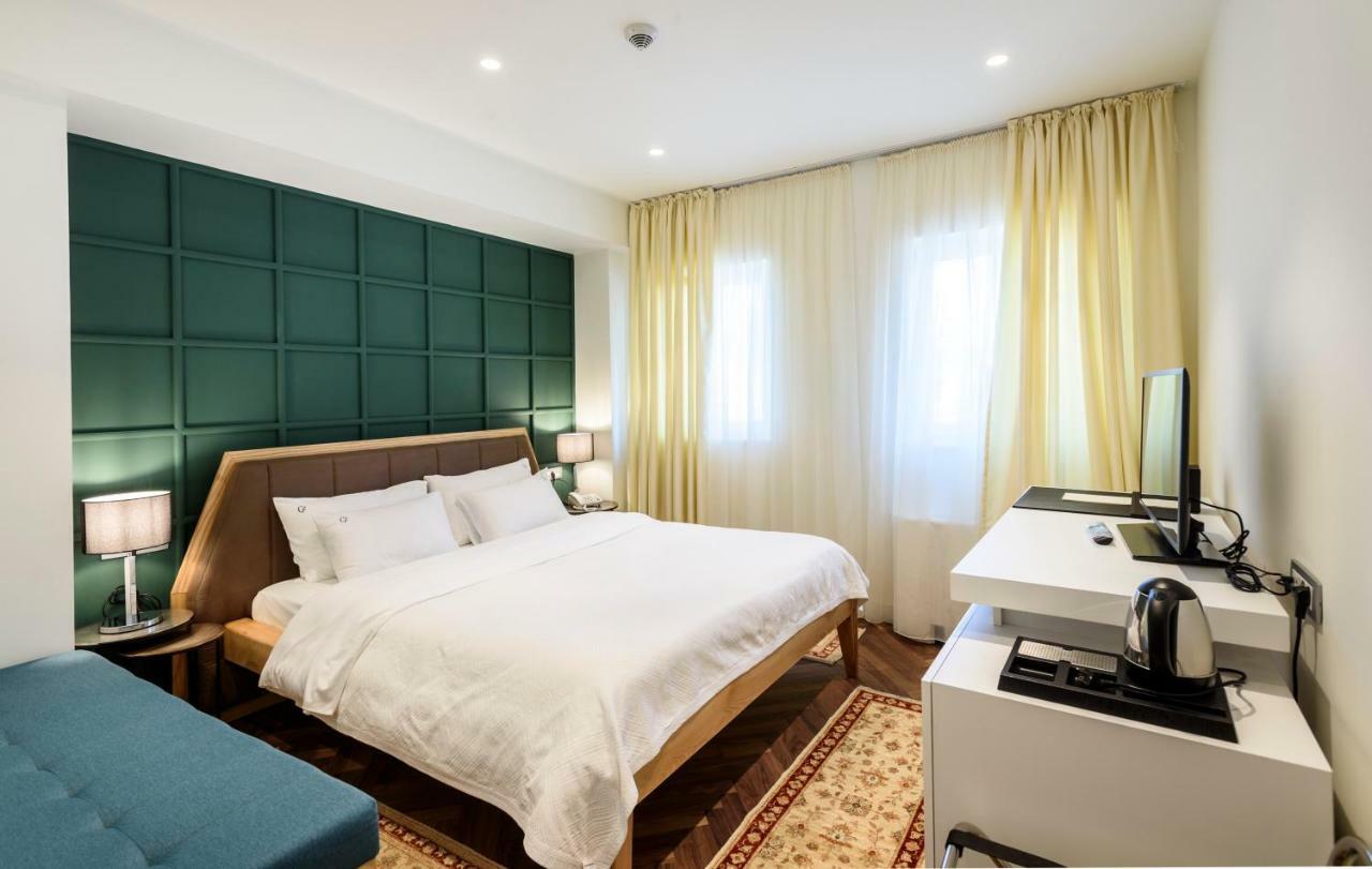Hotel Gradska เซทินเจ ภายนอก รูปภาพ