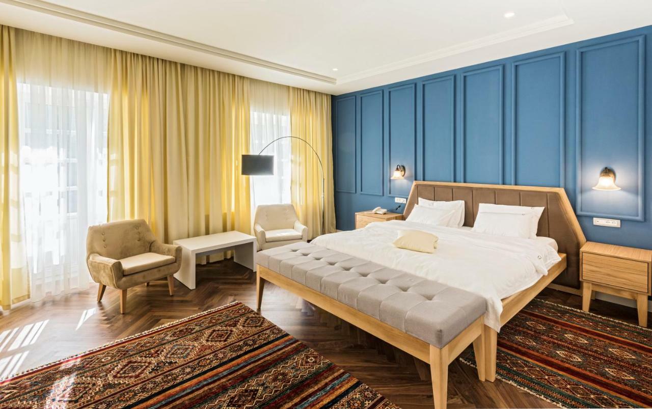 Hotel Gradska เซทินเจ ภายนอก รูปภาพ