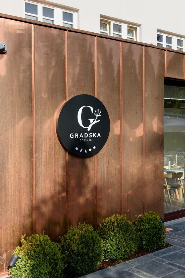 Hotel Gradska เซทินเจ ภายนอก รูปภาพ